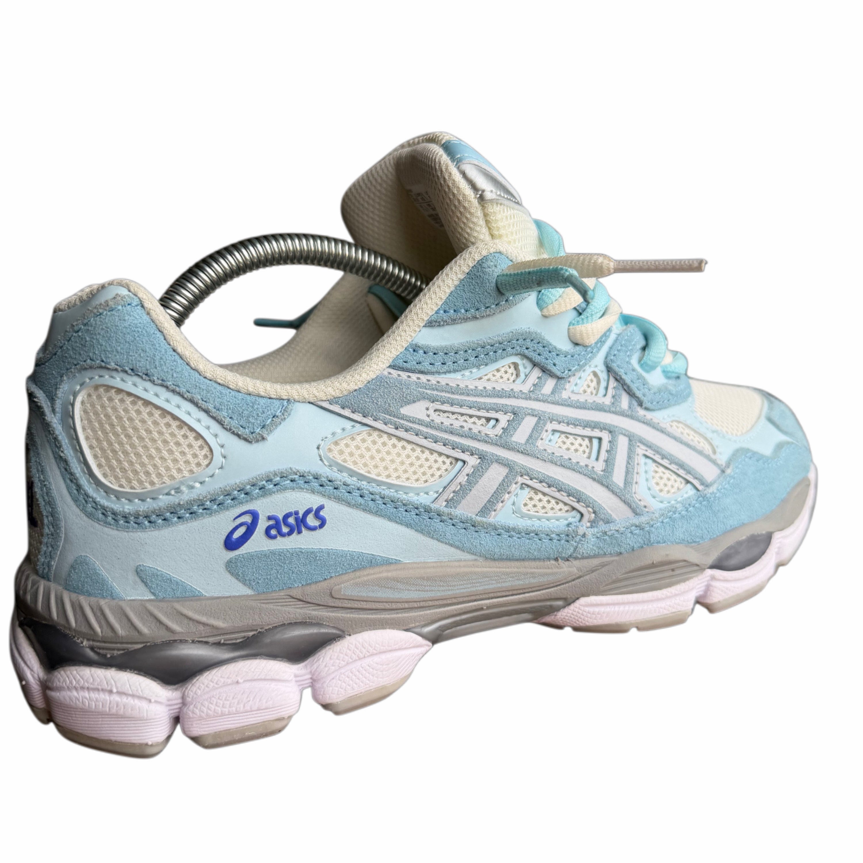 Double laced Asics Gel Nyc arctic sky